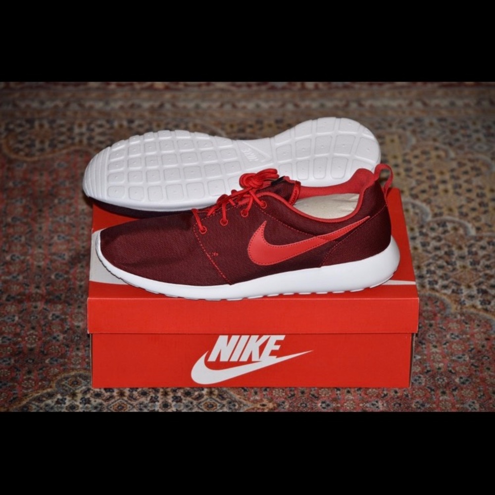 Nike Roshe One Premium University Red